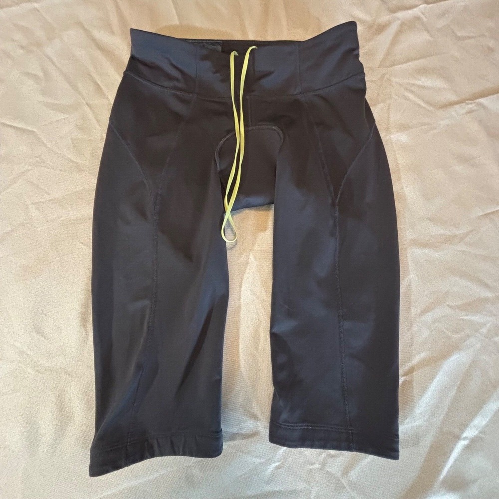 Women's Athleta Padded Spin‎ Cropped Kicker Pants size medium Dark Gray